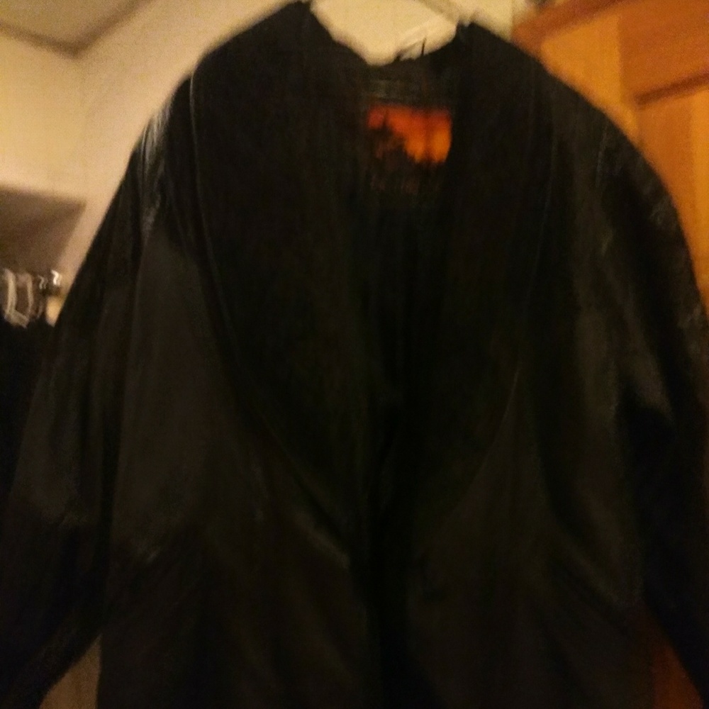 2XL Leatger trench